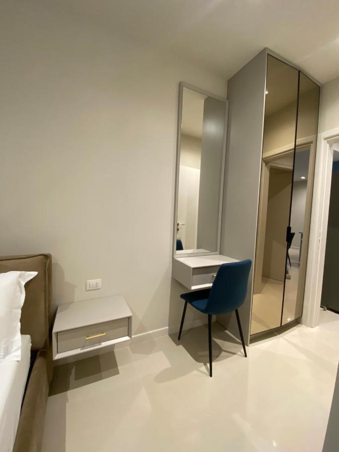 Comfort Apartament, Near The Beach ドゥラス エクステリア 写真