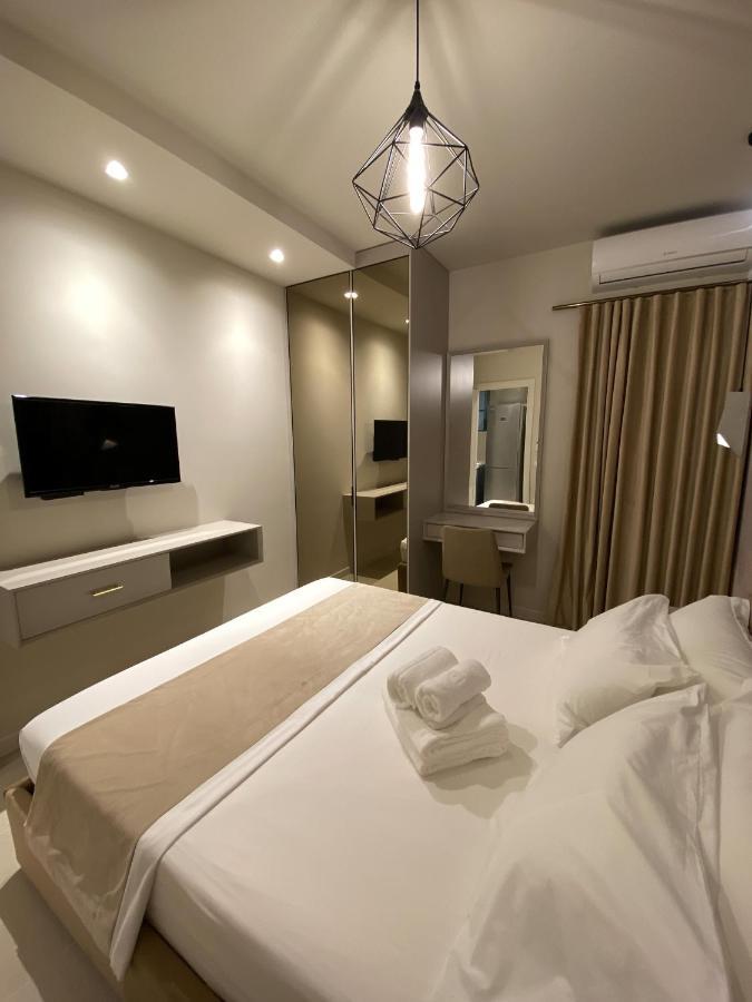 Comfort Apartament, Near The Beach ドゥラス エクステリア 写真